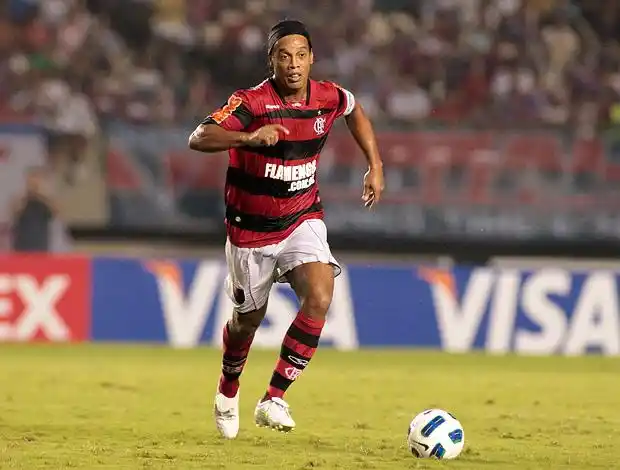 伯恩茅斯足 伯恩茅斯足