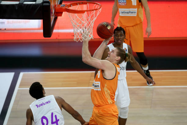 成为球迷们 成为球迷们